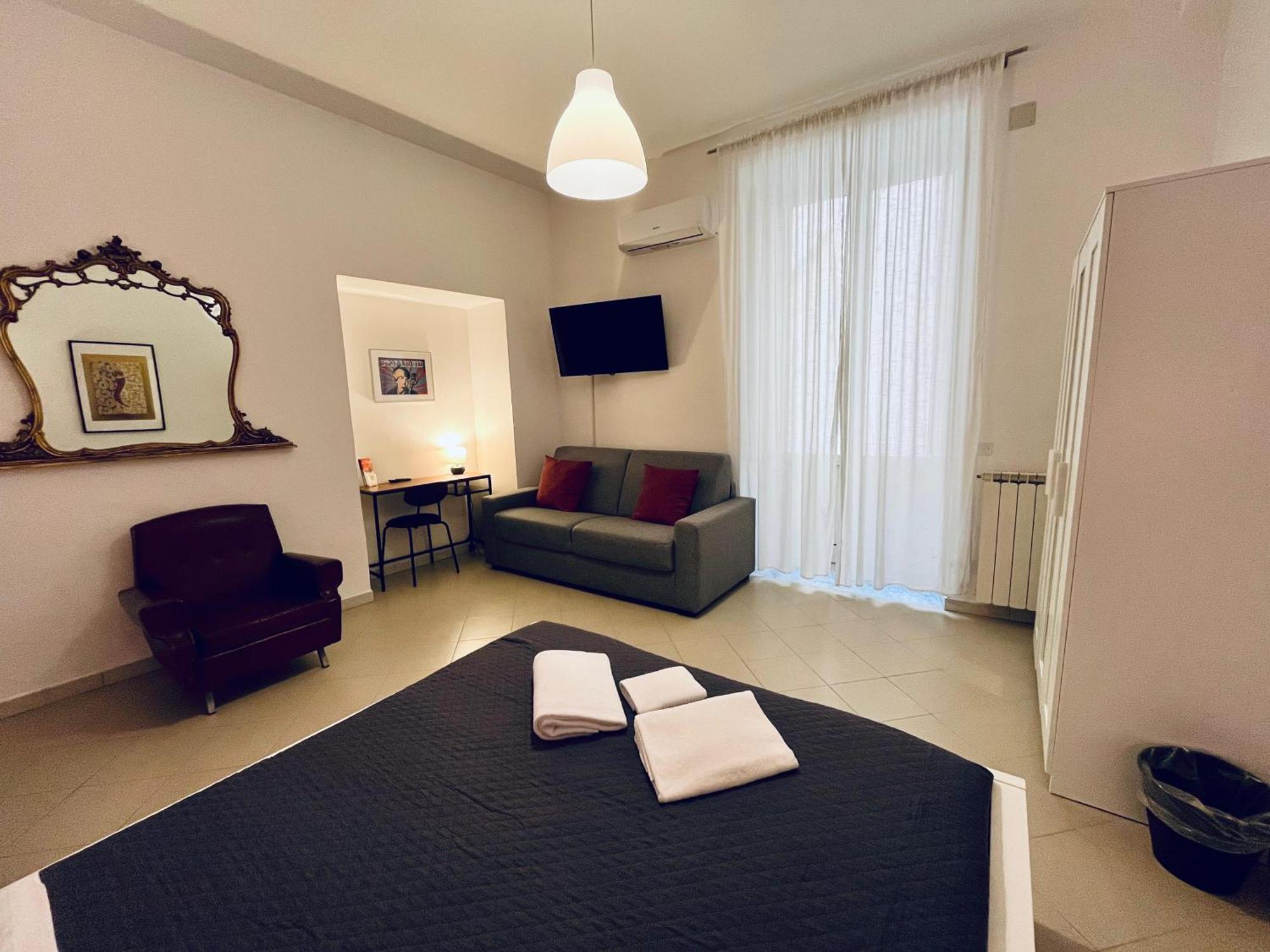 나폴리 Pop Santa Chiara B&B 외부 사진